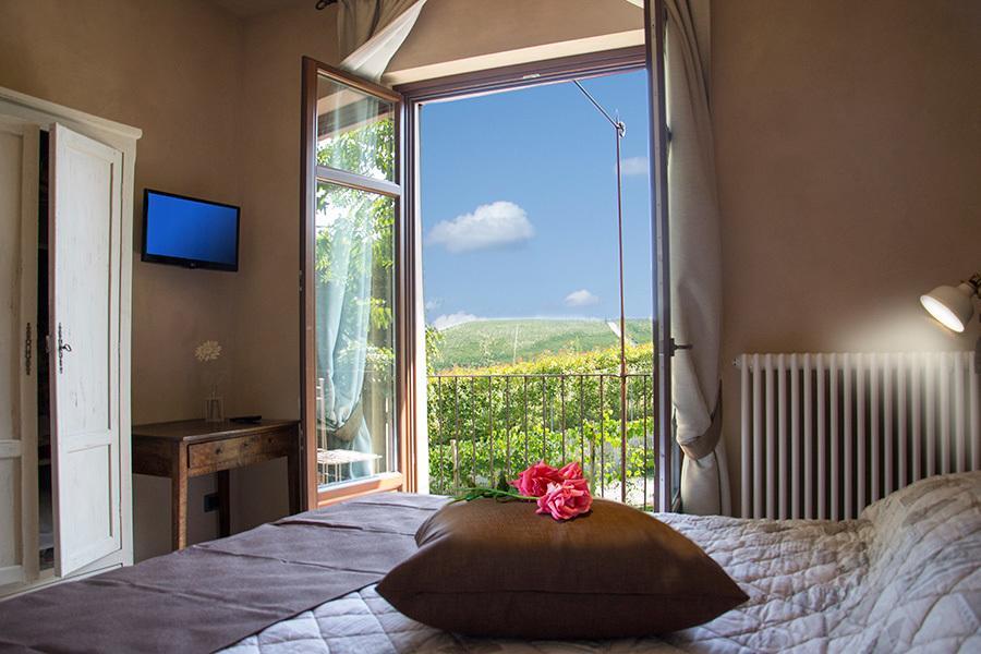 Villa Laura Castellinaldo Kamer foto