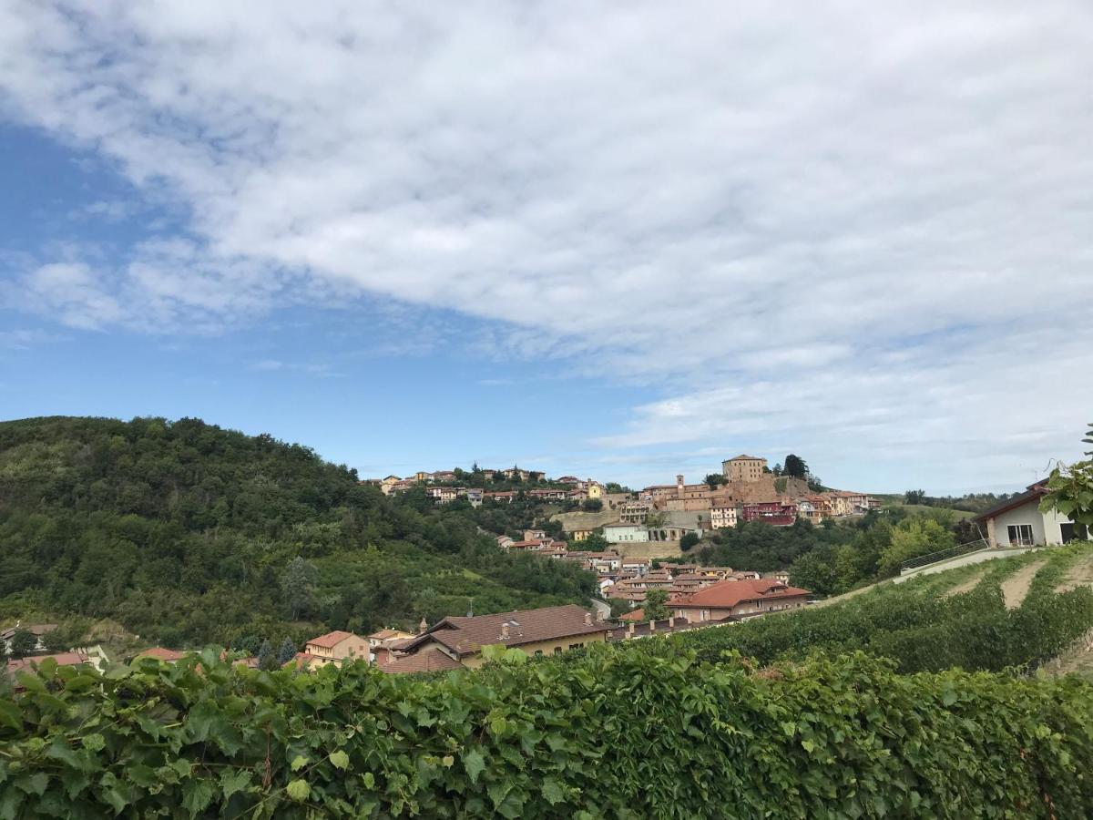 Villa Laura Castellinaldo Buitenkant foto